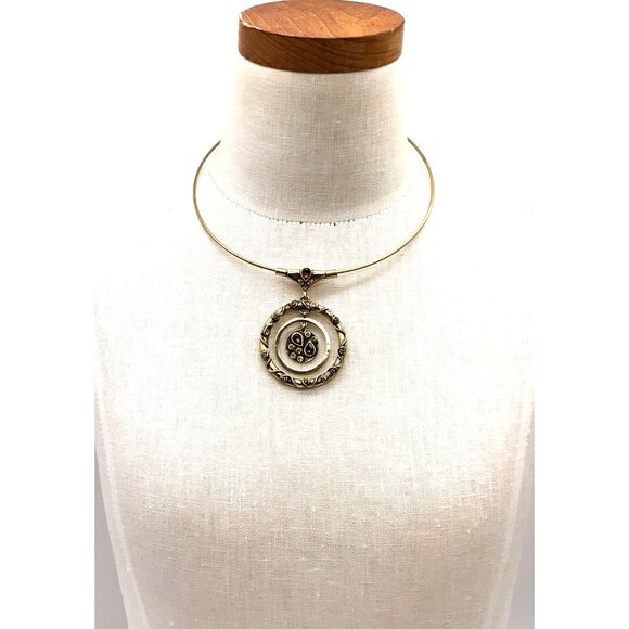 Vintage Style Gold-Tone Adjustable Necklace With Circular Pendant & Embellishmen - Picture 5 of 5